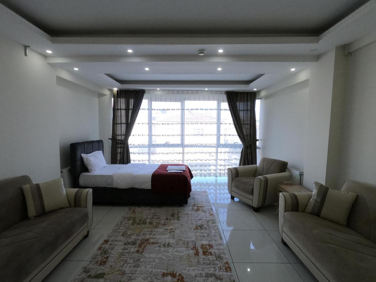 Cnr Otel Airport Истанбул Екстериор снимка