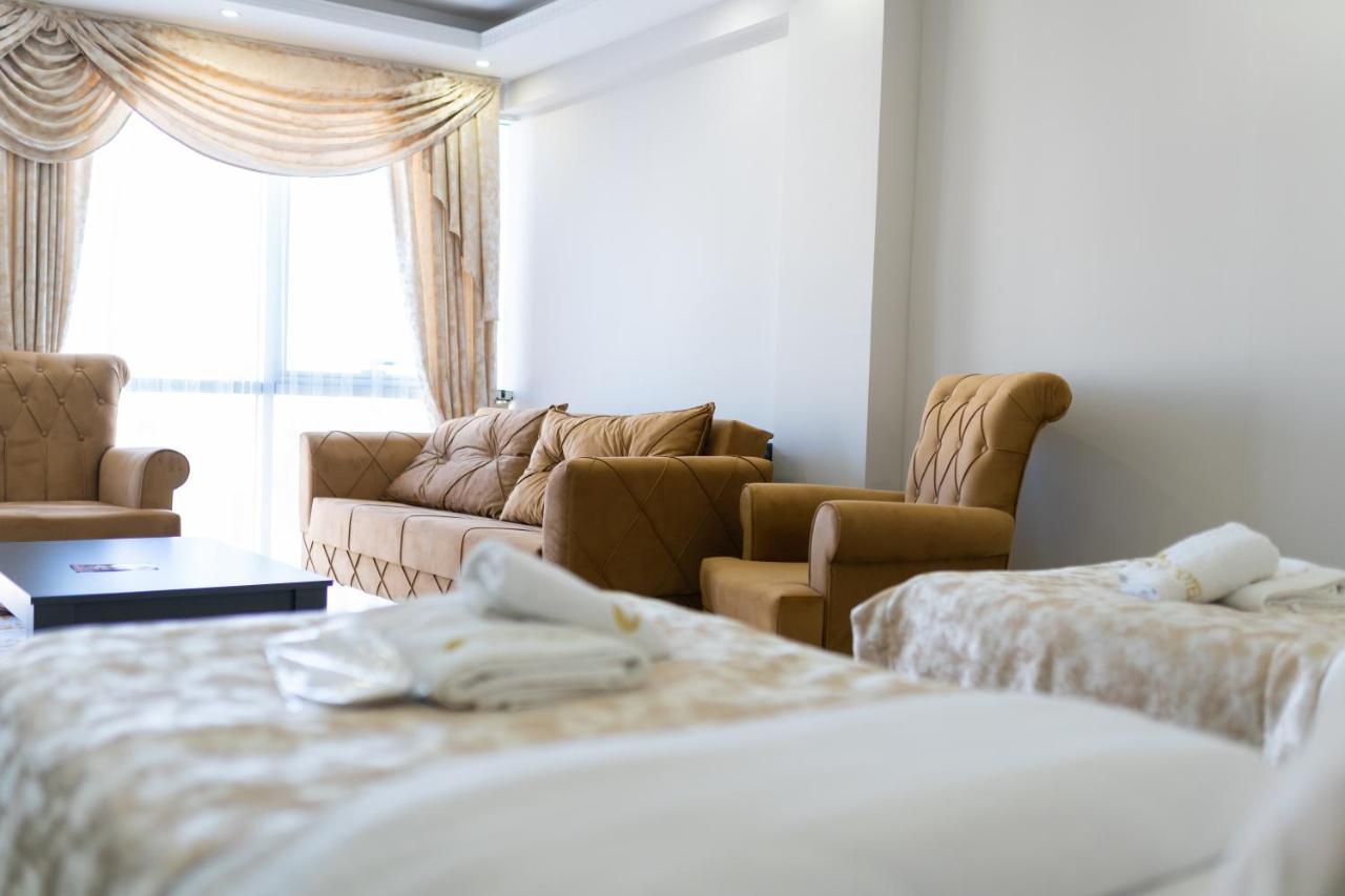 Cnr Otel Airport Истанбул Екстериор снимка