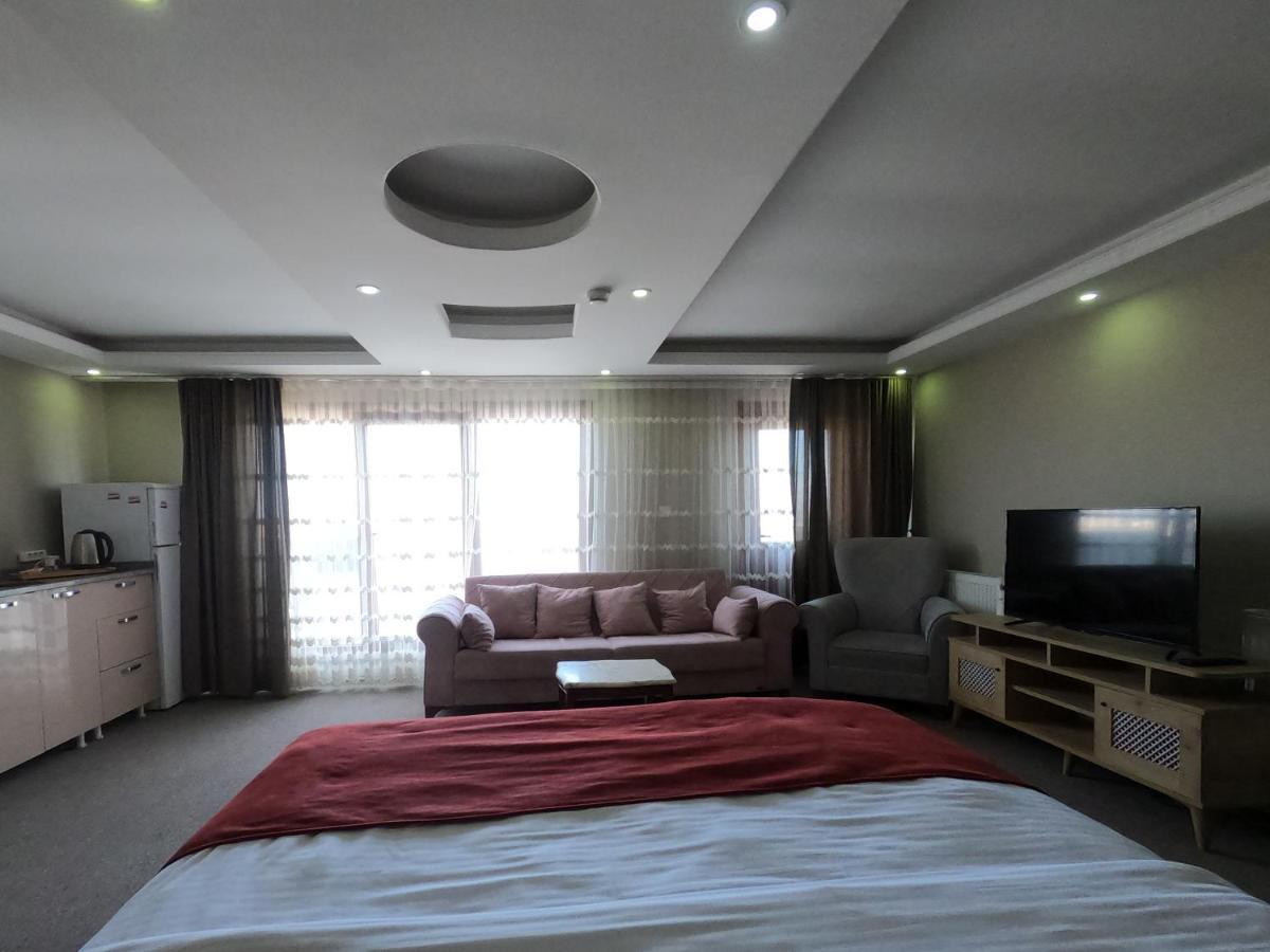 Cnr Otel Airport Истанбул Екстериор снимка