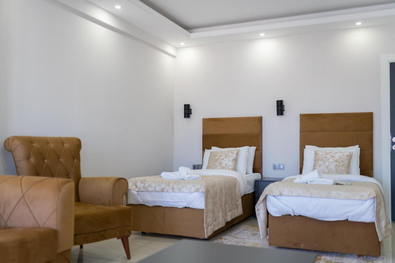 Cnr Otel Airport Истанбул Екстериор снимка