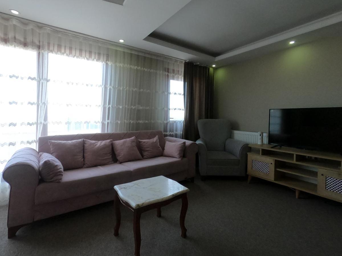 Cnr Otel Airport Истанбул Екстериор снимка