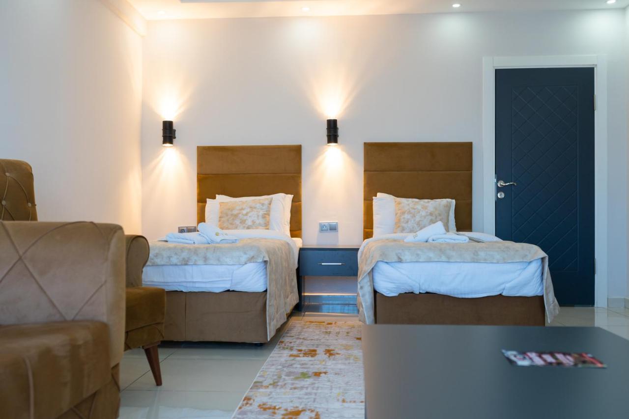Cnr Otel Airport Истанбул Екстериор снимка